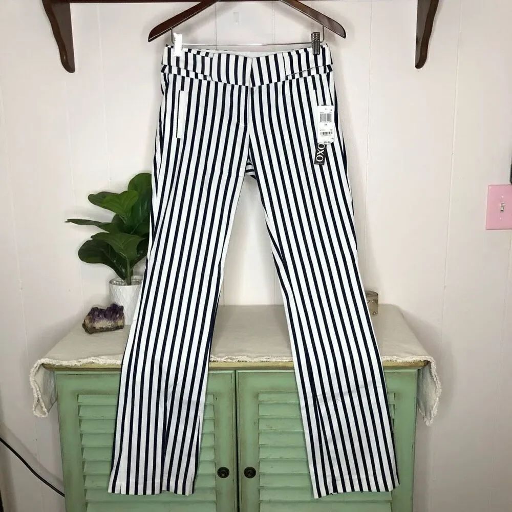 NWT Xoxo Womens Natalie Striped Waist-Tab Flared Pants Navy & White Size 3/4